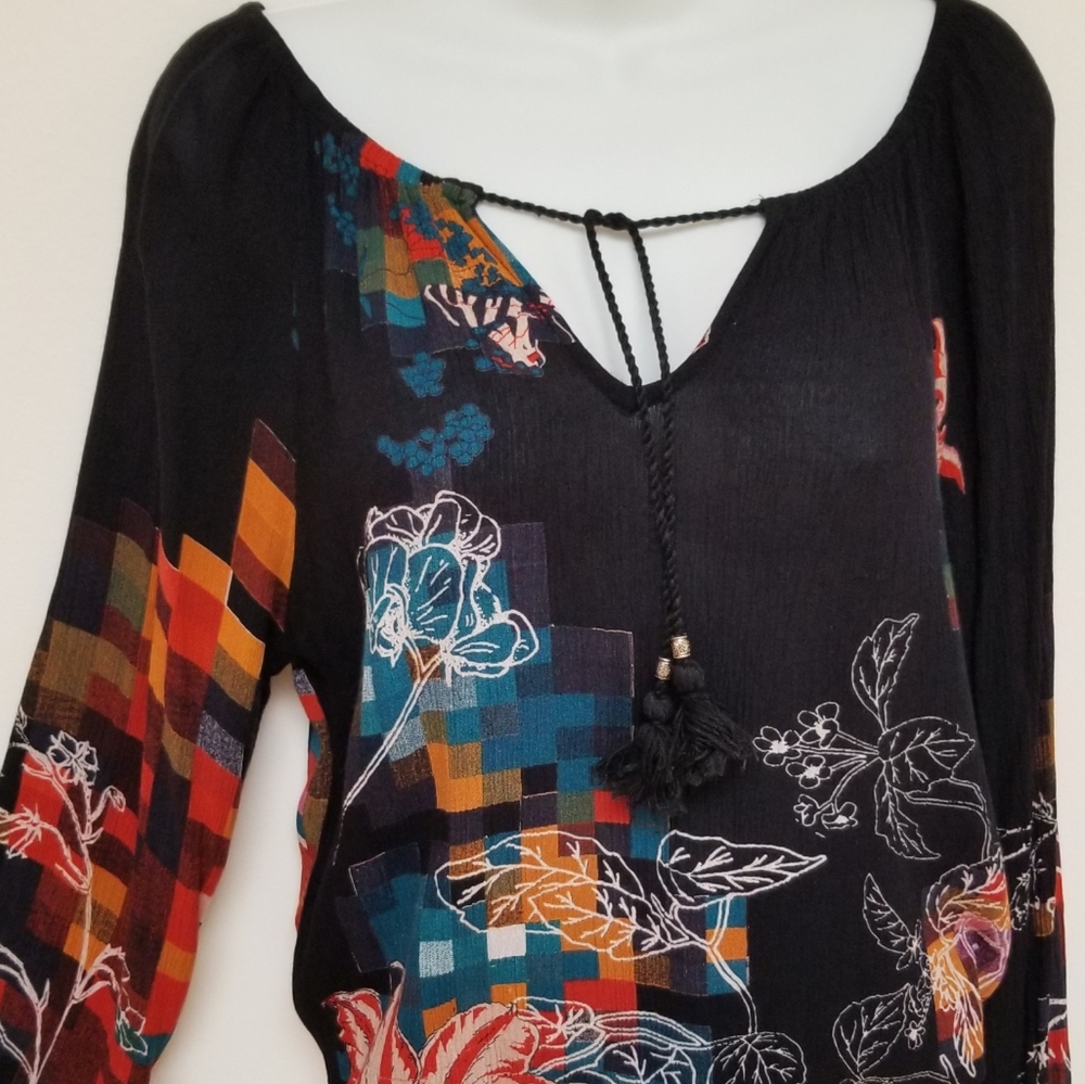 DESIGUAL Long sleeve v-neck top Black multi-color patterned MEDIUM